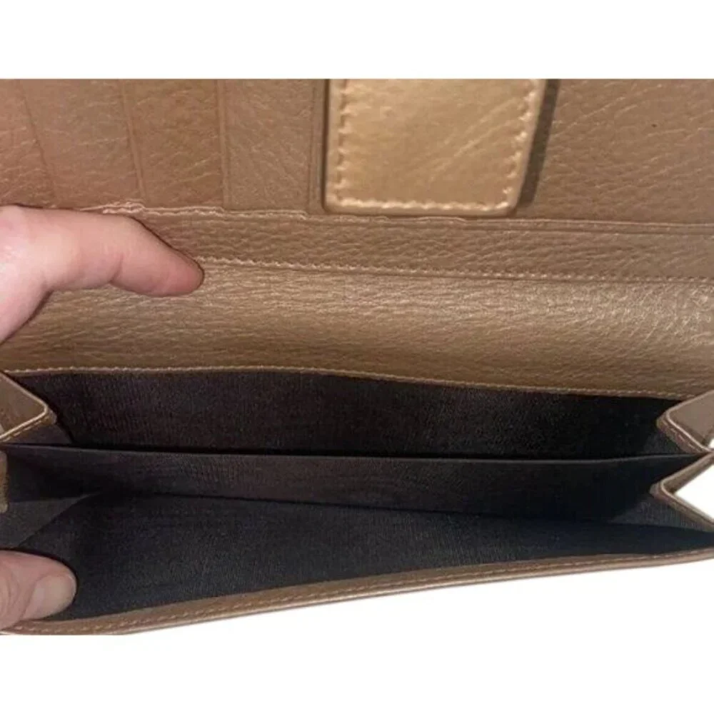 Gucci Vintage Gold Metallic Italian Leather Continental Bifold Flap Long Wallet